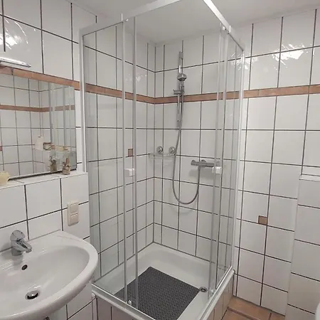 Ferienwohnung Mw 4A 75 M2 Hoexter Weserbergland Weser Bis 4 Pers 2 Baeder Terrasse Waesche Endreinigung Self Checkin *