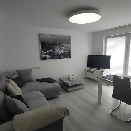 Apartment Ferienwohnung Mw 4A 75 M2 Hoexter Weserbergland Weser Bis 4 Pers 2 Baeder Terrasse Waesche Endreinigung Self Checkin Hoexter