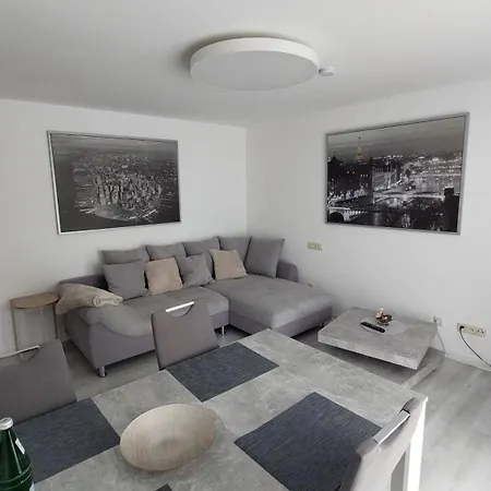 Ferienwohnung Mw 4A 75 M2 Hoexter Weserbergland Weser Bis 4 Pers 2 Baeder Terrasse Waesche Endreinigung Self Checkin Apartment Hoexter