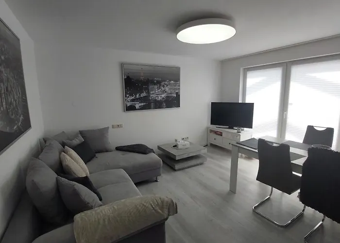 Appartement Mw 4a Bis 66 M2 Weserbergland Weser 1-2p 1szi Mbad 3-4p 2szi M2baeder Terrasse Waesche Endreinigung Self Checkin Höxter